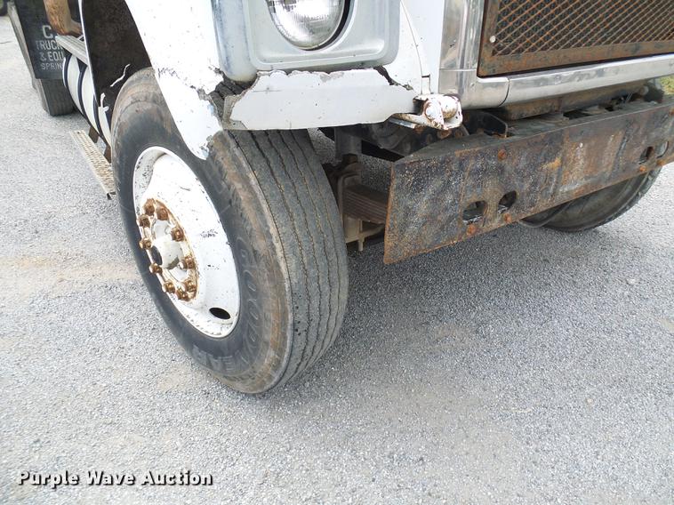 image for item DF7236 1985 GMC General dump truck