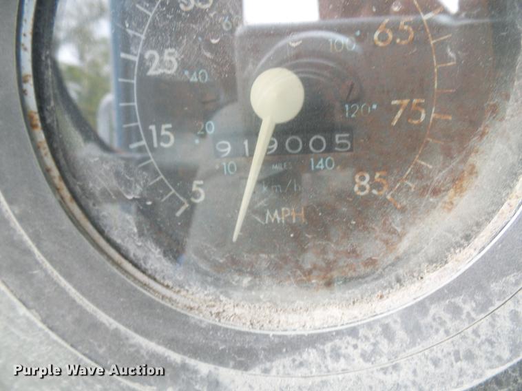 image for item DF7236 1985 GMC General dump truck