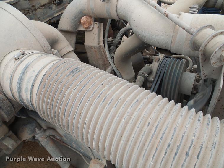 image for item DF7264 1988 International 1754 tank truck