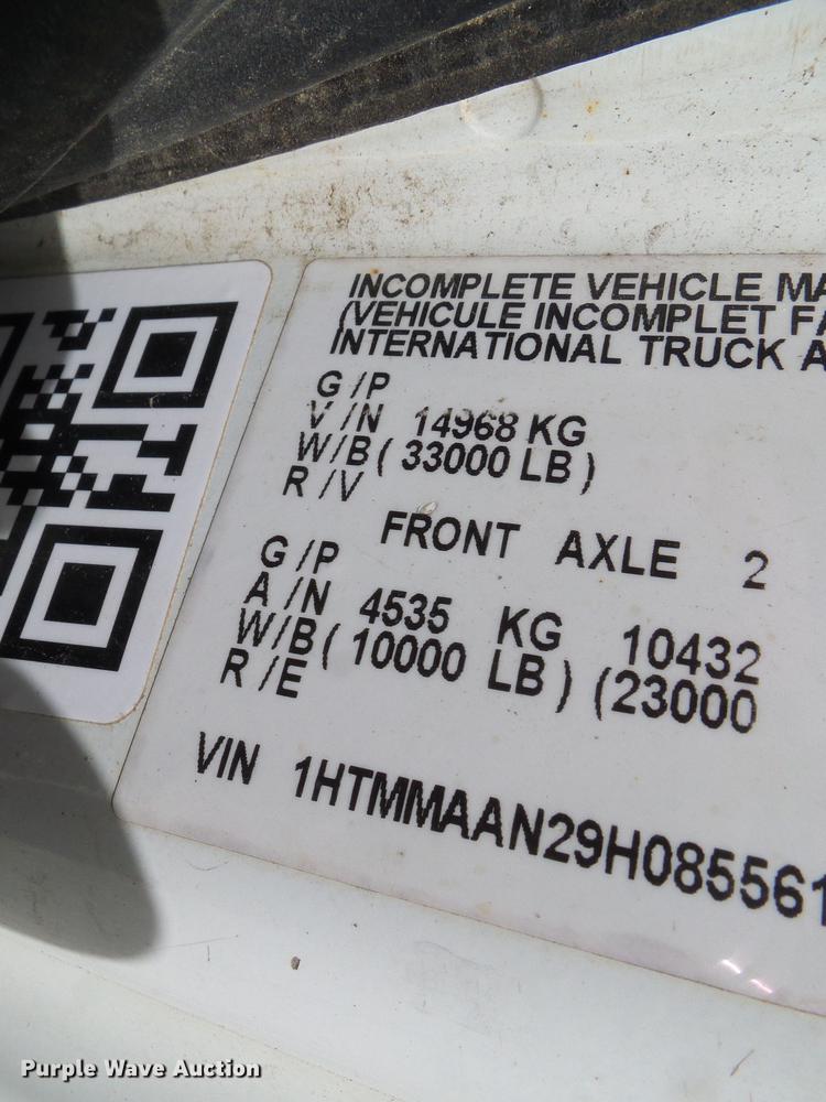 image for item DF7276 2009 International 4300 vacuum truck