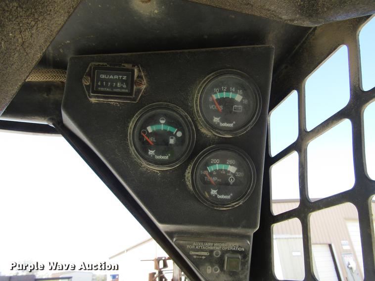 image for item DF7964 1998 Bobcat 863 skid steer