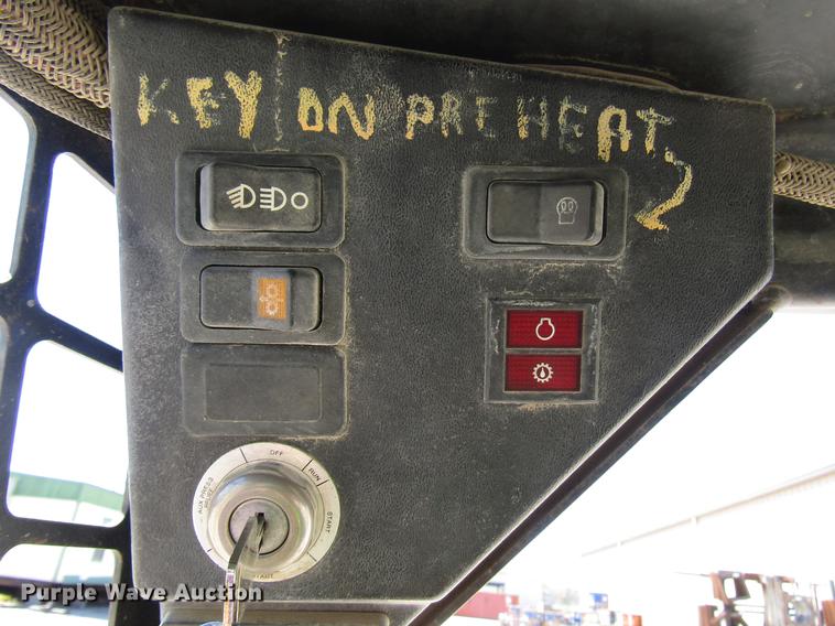 image for item DF7964 1998 Bobcat 863 skid steer