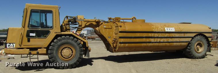 image for item DF7966 1996 Caterpillar 613C Series II water wagon