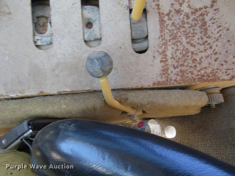 image for item DF7966 1996 Caterpillar 613C Series II water wagon