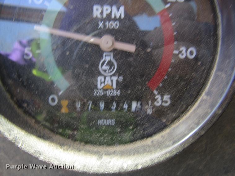 image for item DF7966 1996 Caterpillar 613C Series II water wagon