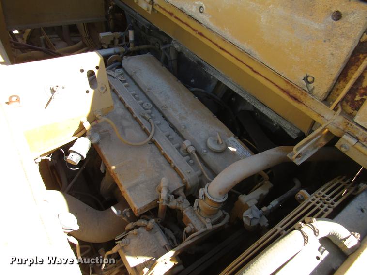 image for item DF7966 1996 Caterpillar 613C Series II water wagon