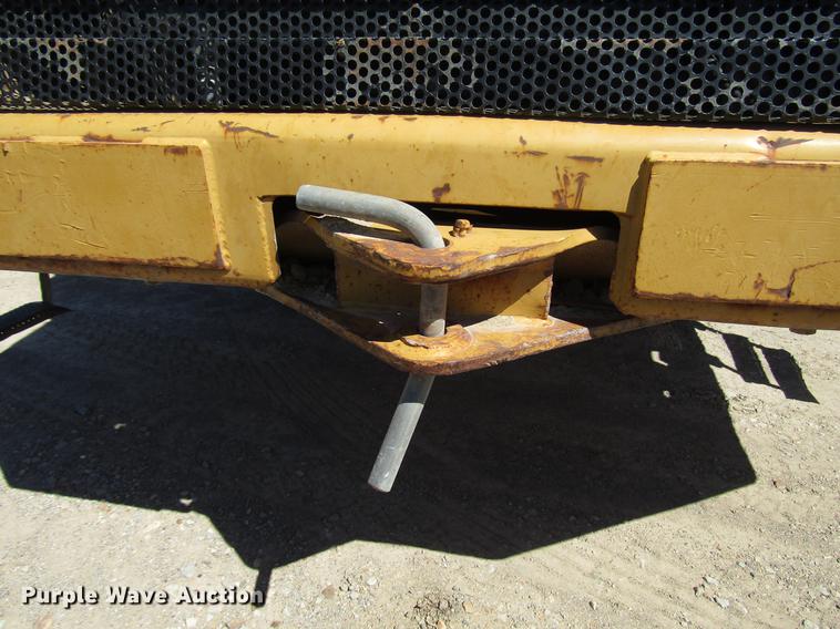 image for item DF7966 1996 Caterpillar 613C Series II water wagon