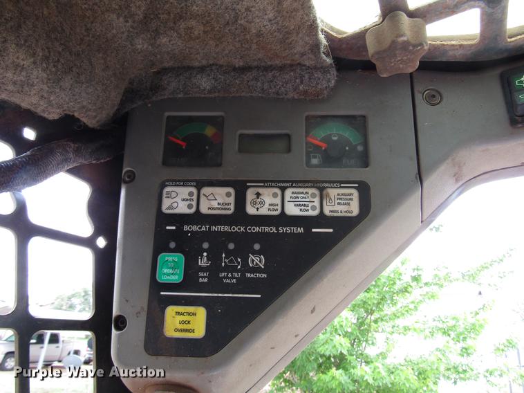 image for item DF8041 2006 Bobcat S175 skid steer