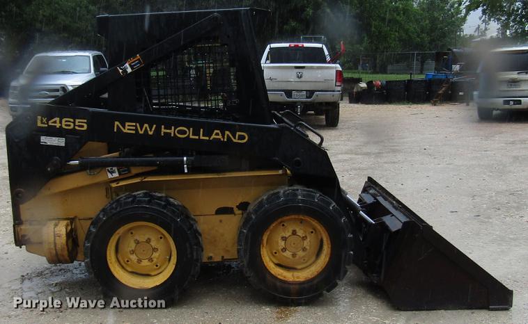 image for item DF8043 1997 New Holland LX465 skid steer