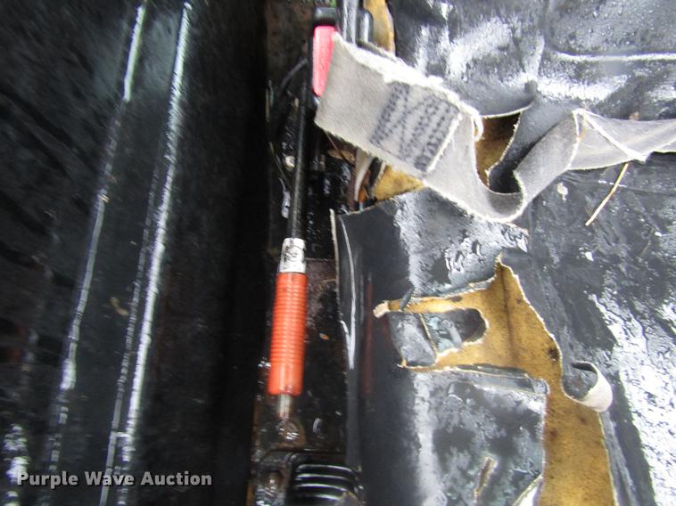 image for item DF8043 1997 New Holland LX465 skid steer