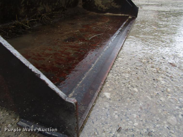 image for item DF8043 1997 New Holland LX465 skid steer