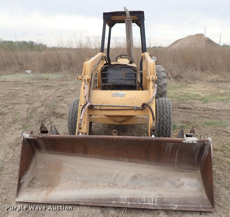 image for item DF8845 Ford 3450 tractor