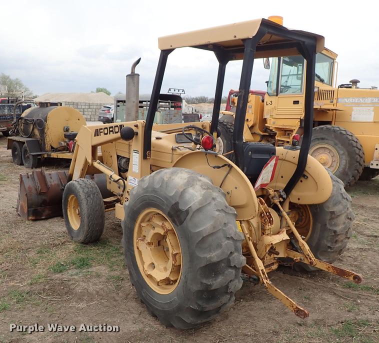 image for item DF8845 Ford 3450 tractor