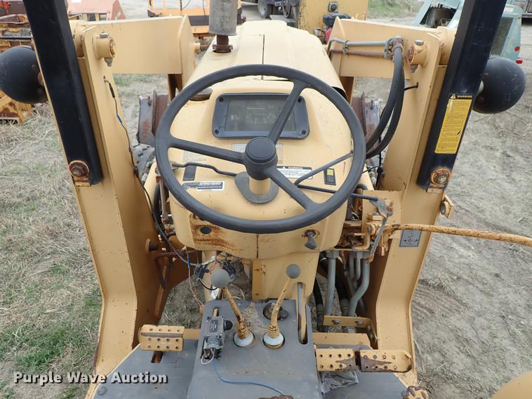 image for item DF8845 Ford 3450 tractor