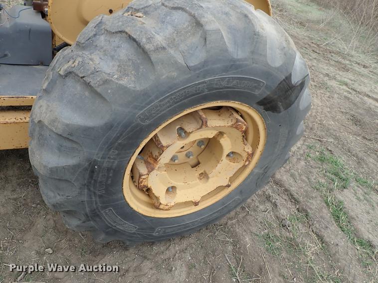 image for item DF8845 Ford 3450 tractor