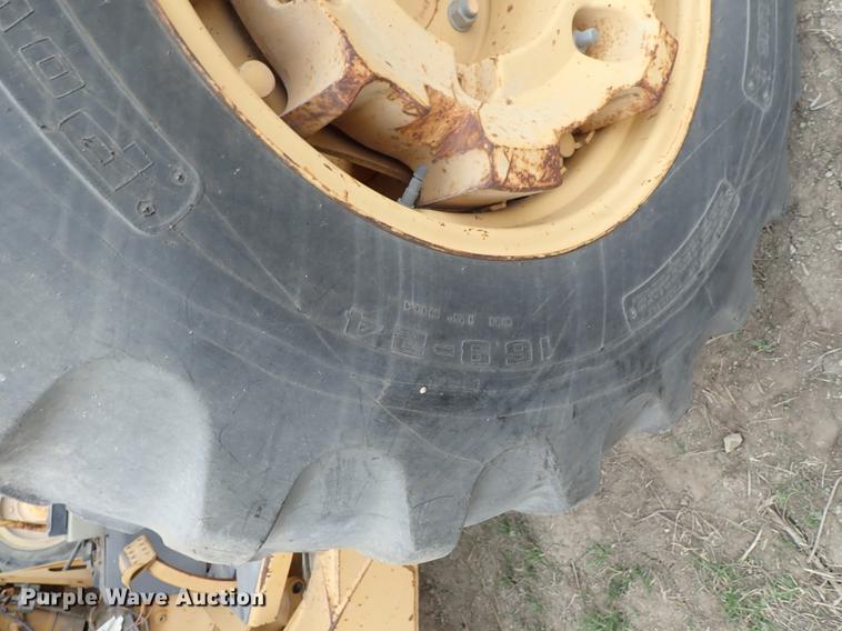 image for item DF8845 Ford 3450 tractor