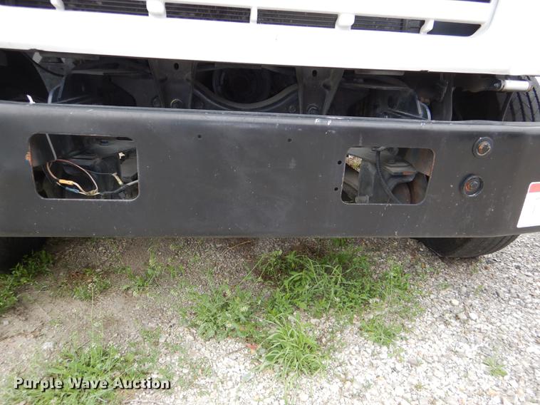 image for item DG1043 2006 GMC C7500 bucket truck