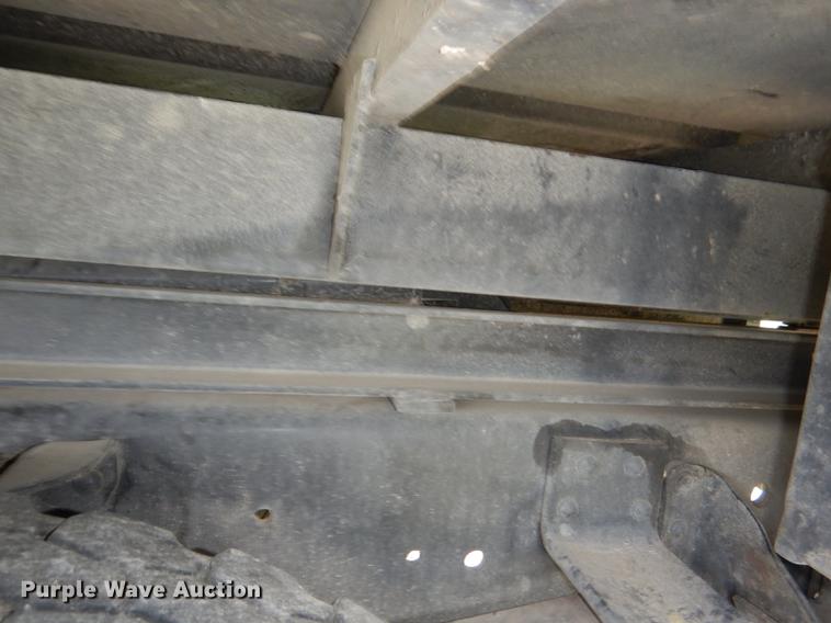 image for item DG1043 2006 GMC C7500 bucket truck