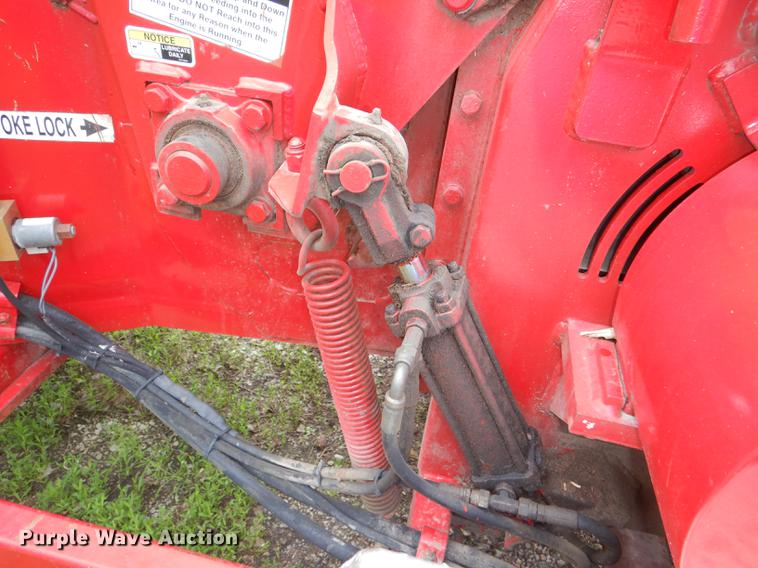 image for item DG1052 2004 Morbark 12 wood chipper