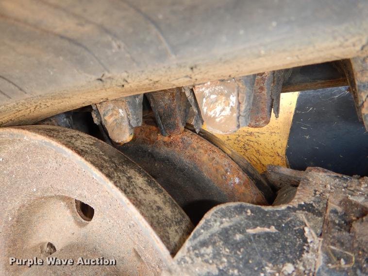 image for item DG1062 2014 John Deere 333E skid steer