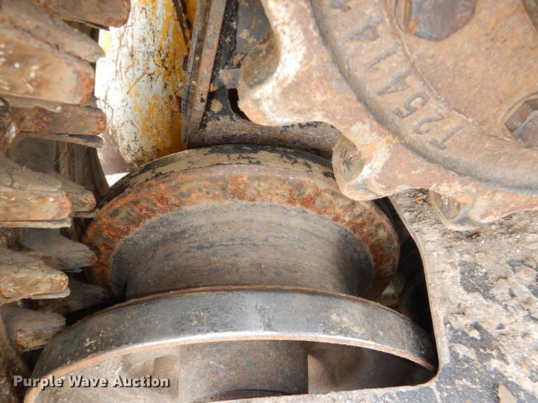 image for item DG1062 2014 John Deere 333E skid steer