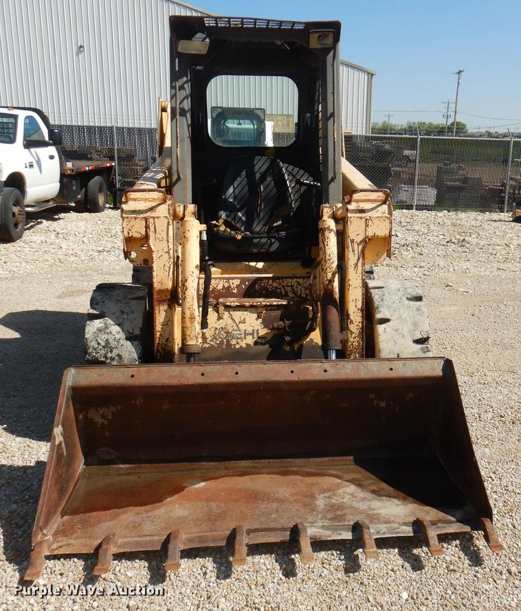 image for item DG1068 1997 Gehl 6635SXT skid steer