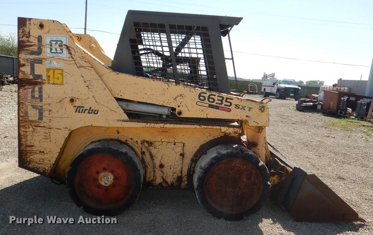 image for item DG1068 1997 Gehl 6635SXT skid steer