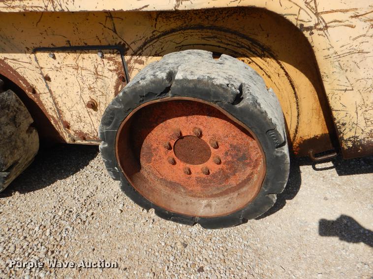 image for item DG1068 1997 Gehl 6635SXT skid steer