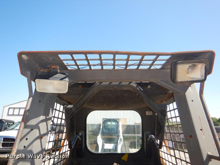 image for item DG1068 1997 Gehl 6635SXT skid steer