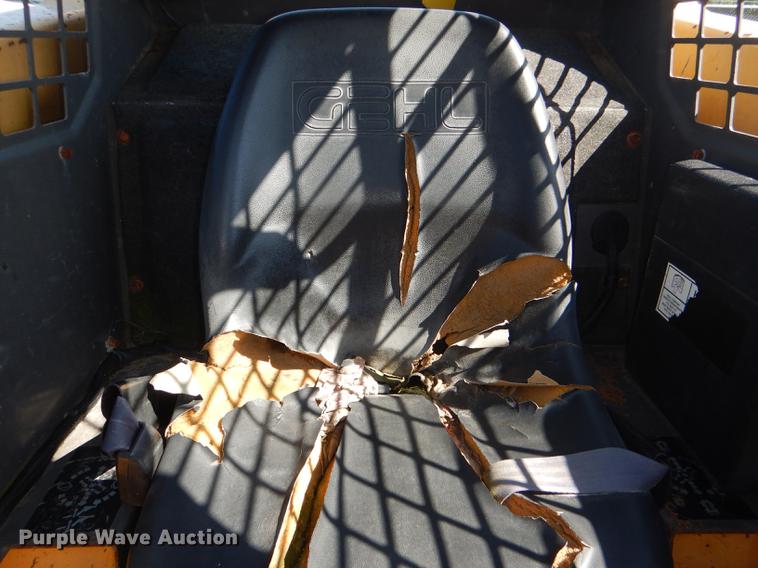 image for item DG1068 1997 Gehl 6635SXT skid steer