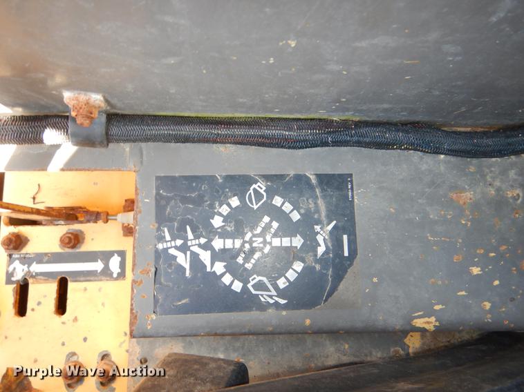 image for item DG1068 1997 Gehl 6635SXT skid steer