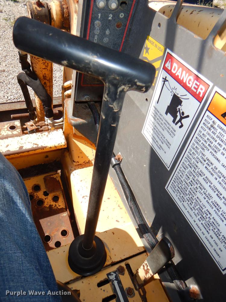 image for item DG1068 1997 Gehl 6635SXT skid steer