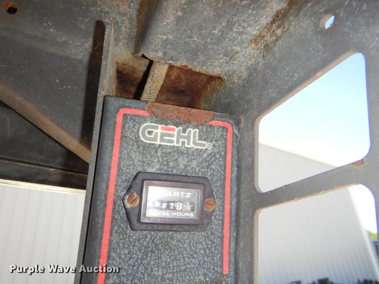 image for item DG1068 1997 Gehl 6635SXT skid steer