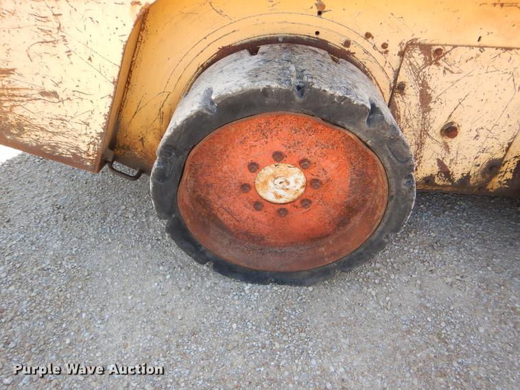 image for item DG1068 1997 Gehl 6635SXT skid steer