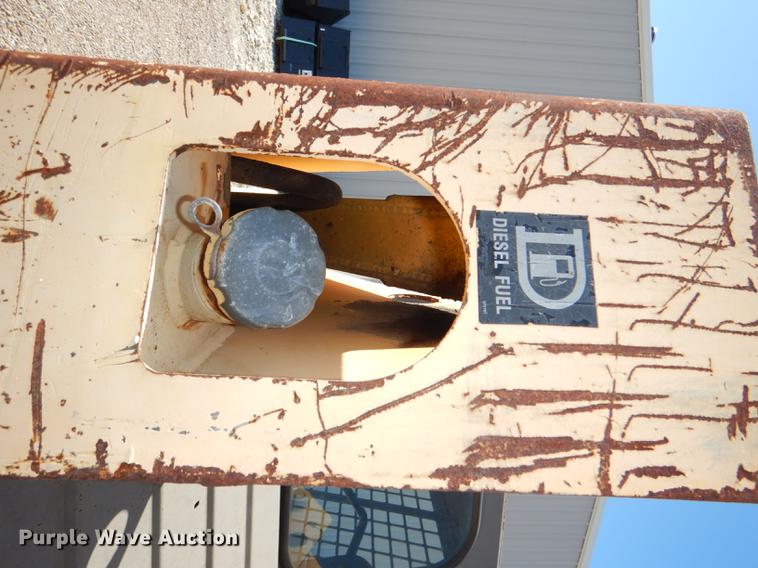 image for item DG1068 1997 Gehl 6635SXT skid steer