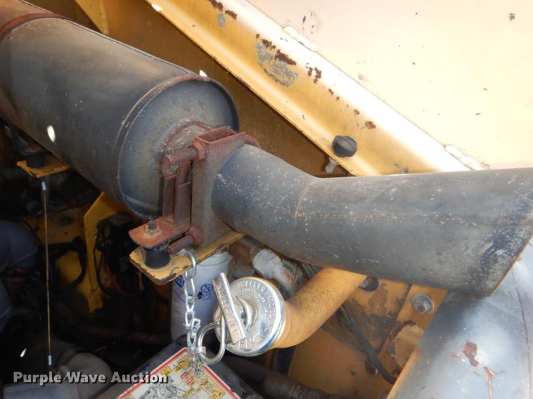 image for item DG1068 1997 Gehl 6635SXT skid steer