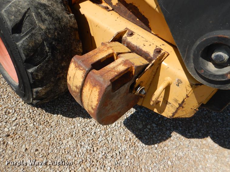 image for item DG1078 1997 New Holland LX565 skid steer