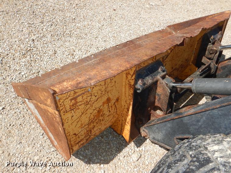 image for item DG1078 1997 New Holland LX565 skid steer