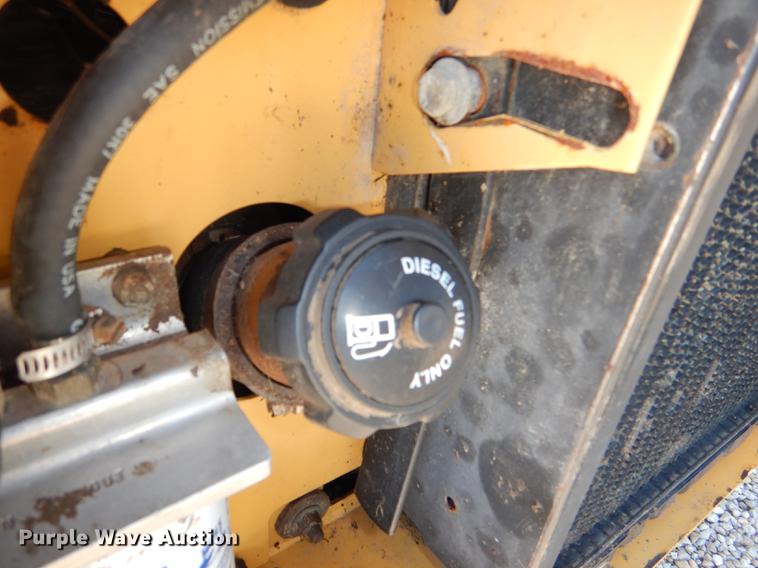 image for item DG1078 1997 New Holland LX565 skid steer