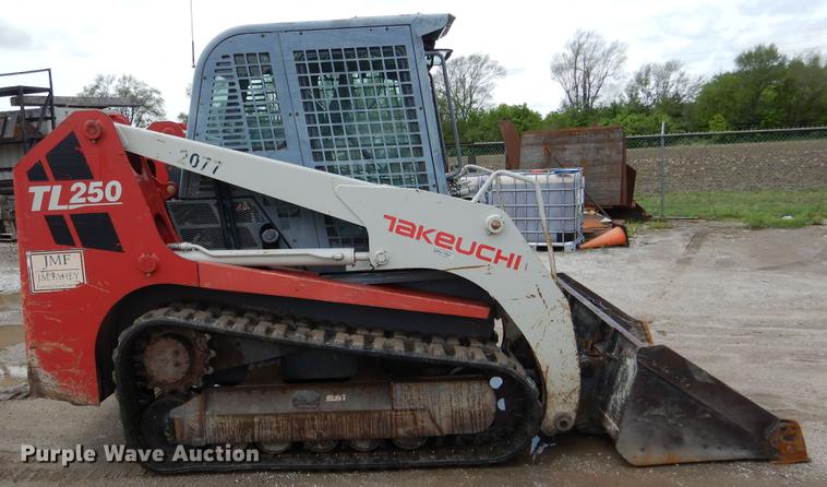 image for item DY9826 2011 Takeuchi TL250 skid steer