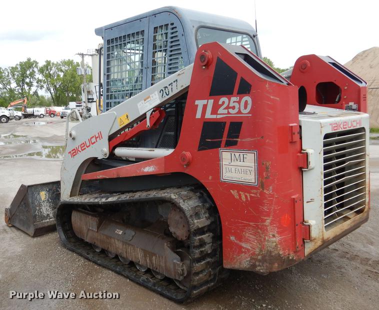 image for item DY9826 2011 Takeuchi TL250 skid steer