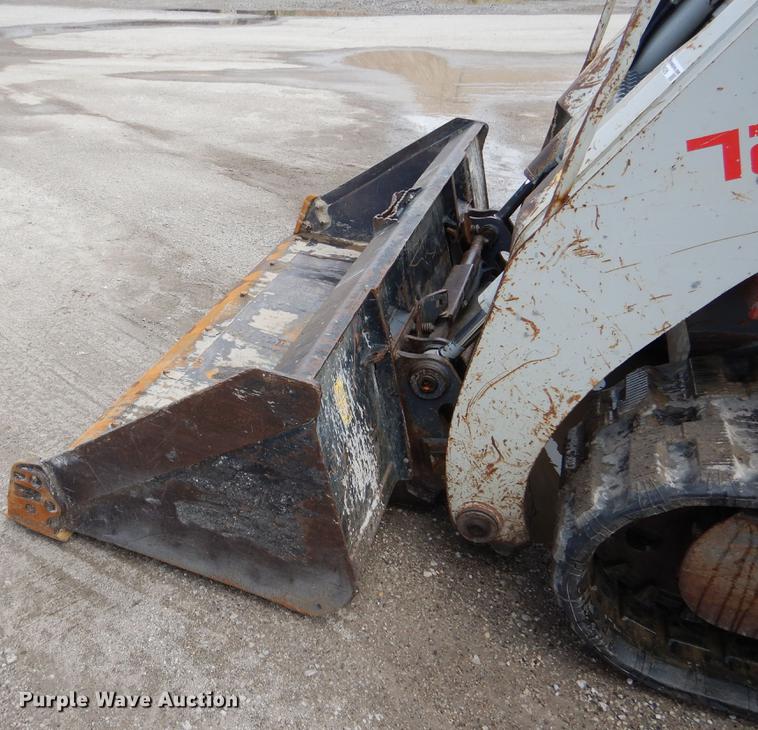 image for item DY9826 2011 Takeuchi TL250 skid steer