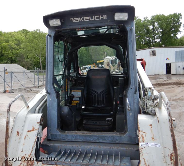 image for item DY9826 2011 Takeuchi TL250 skid steer