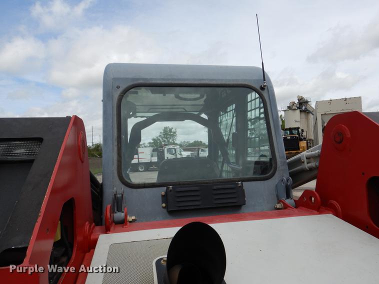 image for item DY9826 2011 Takeuchi TL250 skid steer