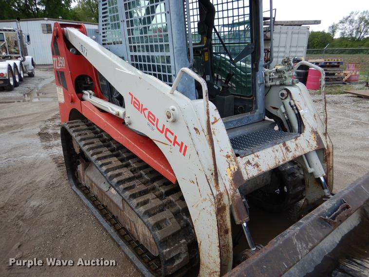 image for item DY9826 2011 Takeuchi TL250 skid steer