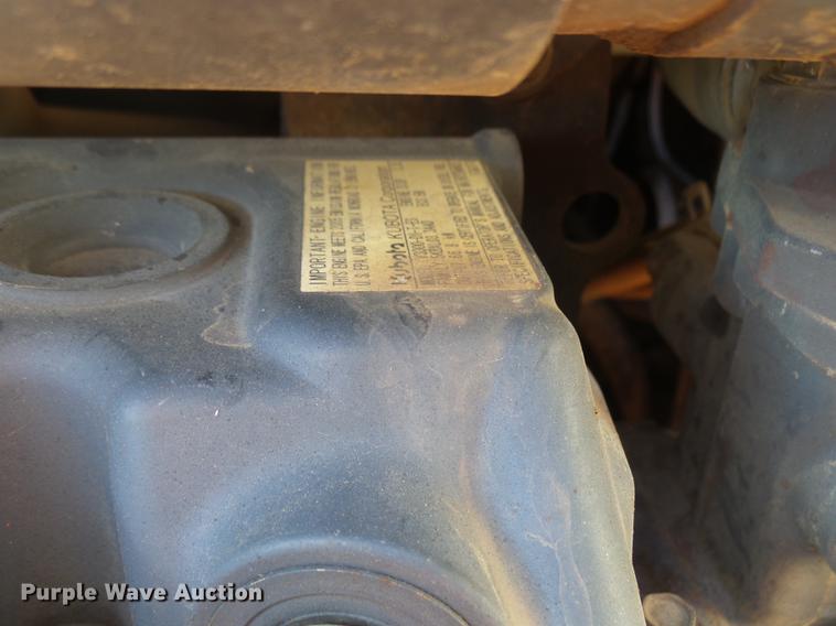 image for item EF9516 2005 Bobcat S220 skid steer