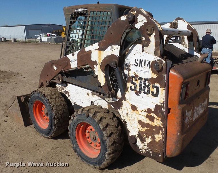 image for item EF9517 2005 Bobcat S185 skid steer