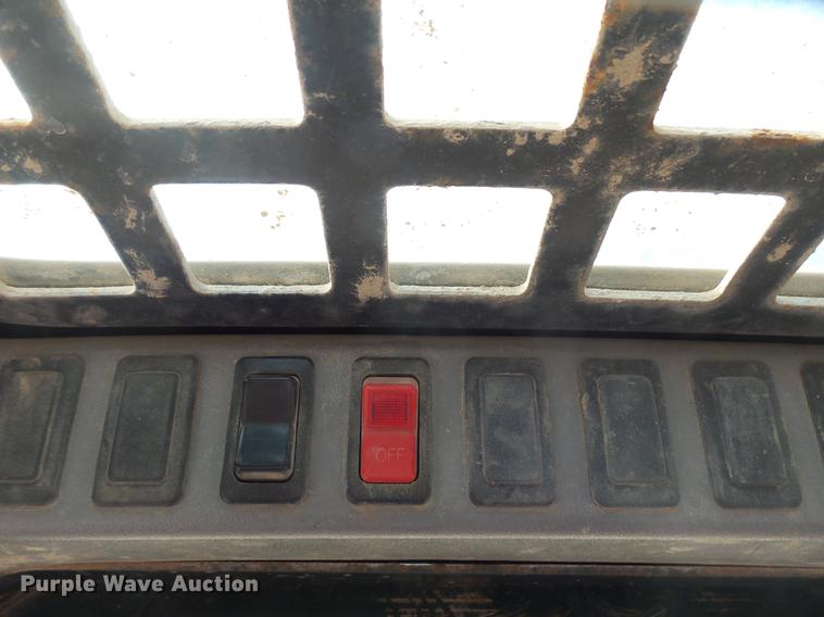 image for item EF9517 2005 Bobcat S185 skid steer