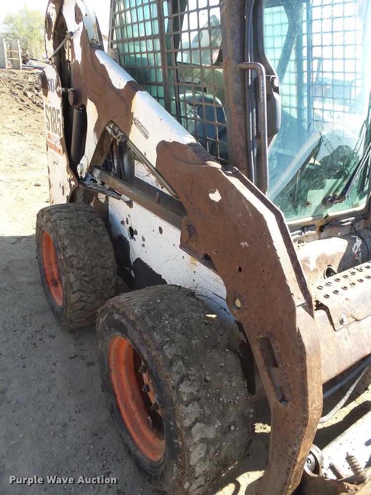 image for item EF9517 2005 Bobcat S185 skid steer