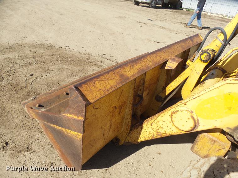 image for item EF9519 1996 John Deere 310D backhoe